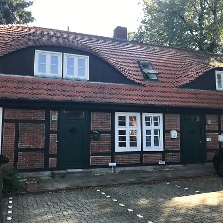 4 Wunderschoene Im Kavaliershaus Apartment Schwerin (Mecklenburg-Vorpommern)