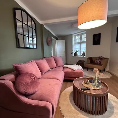 Apartment 4 Wunderschoene Im Kavaliershaus *