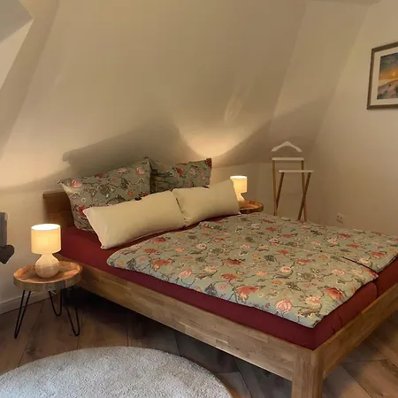 4 Wunderschoene Im Kavaliershaus * Schwerin (Mecklenburg-Vorpommern)