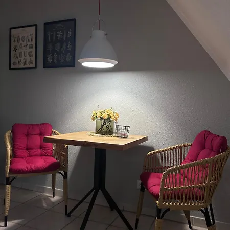 4 Wunderschoene Im Kavaliershaus Schwerin (Mecklenburg-Vorpommern)