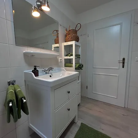 4 Wunderschoene Im Kavaliershaus Appartamento *