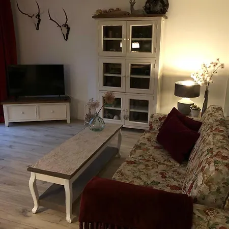 4 Wunderschoene Im Kavaliershaus Appartamento
