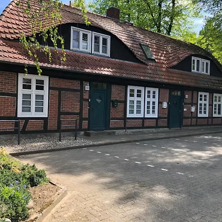 4 Wunderschoene Im Kavaliershaus シュヴェリーン